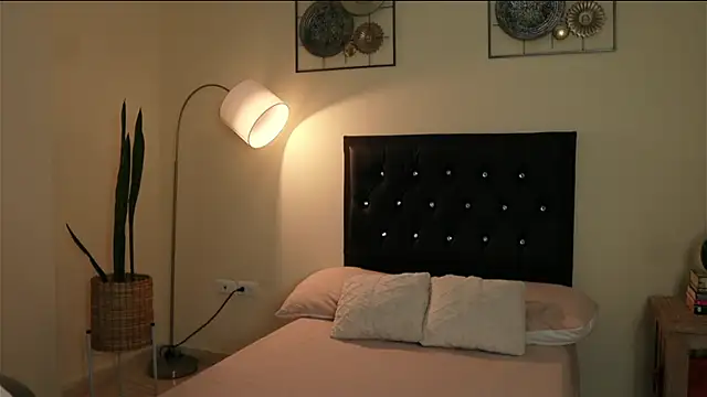 paauly online show from 04-22-26, 10:39