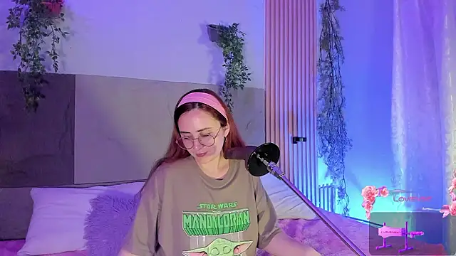 centaurigirl online show from 02-11-26, 01:54