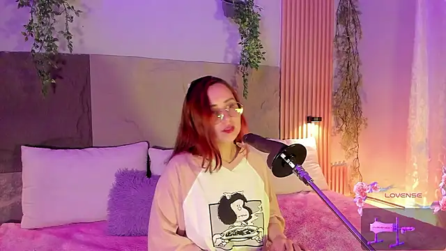 centaurigirl online show from 02-12-26, 11:44