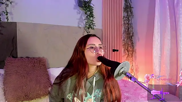 centaurigirl online show from 03-11-26, 04:40