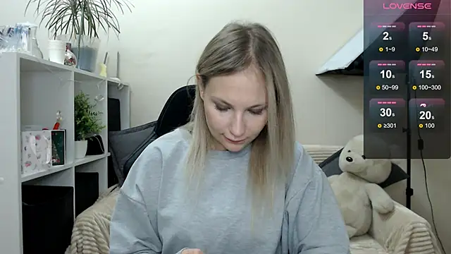 Sunny bunny6 online show from 11-28-25, 03:42