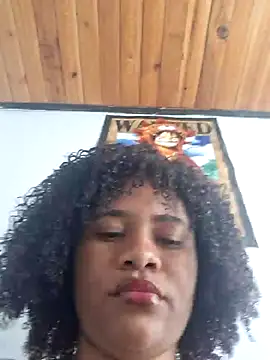 Snapshot of DANIELA_MICHEL chatting on 02-19-25, 04:00 DANIELA MICHEL online show from 02-19-25, 04:00