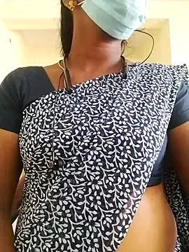 Snapshot of Preethytamilsexy chatting on 03-16-26, 11:36 Preethytamilsexy online show from 03-16-26, 11:36