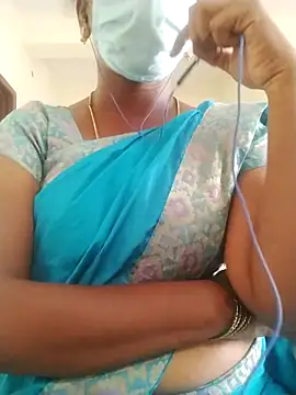 Snapshot of Preethytamilsexy chatting on 04-25-26, 04:15 Preethytamilsexy online show from 04-25-26, 04:15