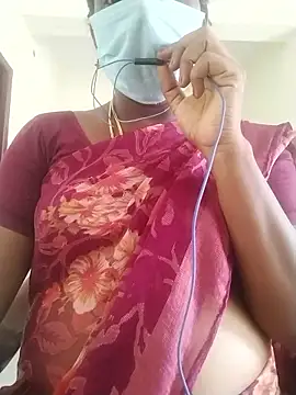 Snapshot of Preethytamilsexy chatting on 05-24-26, 04:17 Preethytamilsexy online show from 05-24-26, 04:17