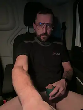 Snapshot of _Haptic_ chatting on 12-19-24, 08:13 Haptic online show from 12-19-24, 08:13