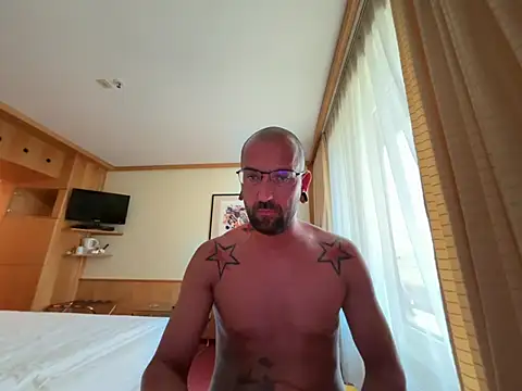 Snapshot of _Haptic_ chatting on 06-30-26, 05:36 Haptic online show from 06-30-26, 05:36