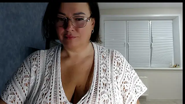 Nora Star online show from 03-20-26, 06:46