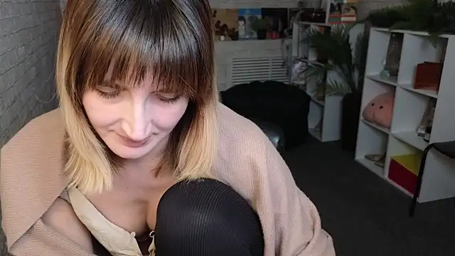 Nika Kitten online show from 02-19-26, 10:00