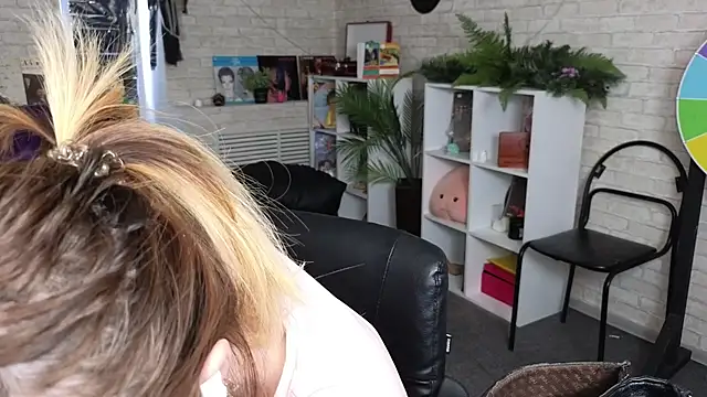 Nika Kitten online show from 03-23-26, 10:30