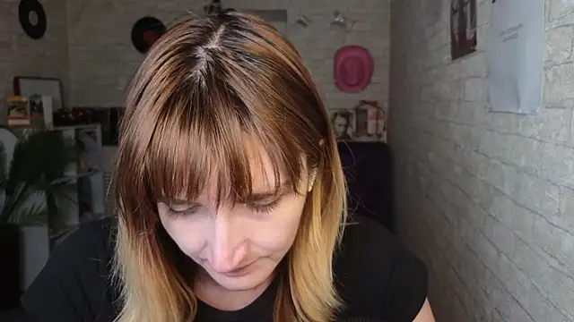 Nika Kitten online show from 04-20-26, 11:35