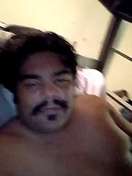 Snapshot of Brickstash chatting on 09-11-25, 07:08 Brickstash online show from 09-11-25, 07:08