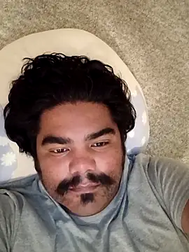 Snapshot of Brickstash chatting on 09-17-25, 04:25 Brickstash online show from 09-17-25, 04:25