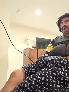 Snapshot of Brickstash chatting on 09-18-25, 05:31 Brickstash online show from 09-18-25, 05:31