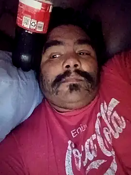 Snapshot of Brickstash chatting on 09-26-25, 03:10 Brickstash online show from 09-26-25, 03:10