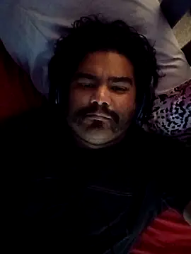 Snapshot of Brickstash chatting on 09-30-25, 04:23 Brickstash online show from 09-30-25, 04:23