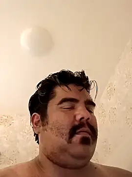 Snapshot of Brickstash chatting on 10-14-25, 03:35 Brickstash online show from 10-14-25, 03:35