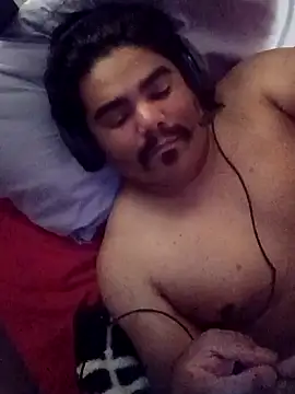 Snapshot of Brickstash chatting on 10-17-25, 08:28 Brickstash online show from 10-17-25, 08:28