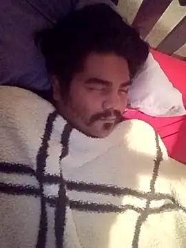 Snapshot of Brickstash chatting on 10-26-25, 05:02 Brickstash online show from 10-26-25, 05:02