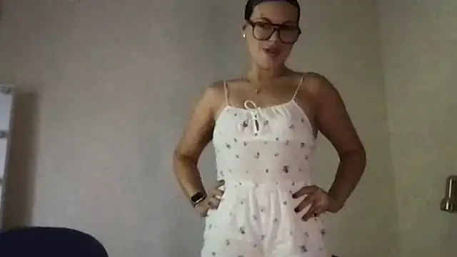 MoonriseGoddess online show from 07-20-26, 10:39