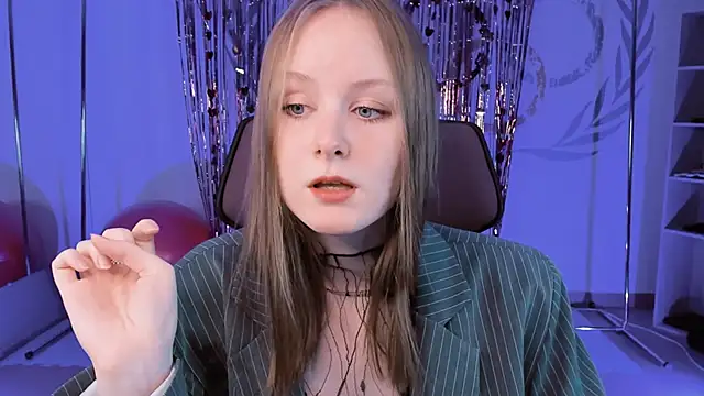 Snapshot of VivienLeeigh chatting on 02-16-25, 09:04 VivienLeeigh online show from 02-16-25, 09:04
