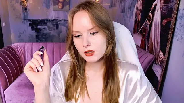 Snapshot of VivienLeeigh chatting on 05-08-26, 05:24 VivienLeeigh online show from 05-08-26, 05:24