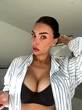 krissiswrld- online show from 11-23-25, 11:54