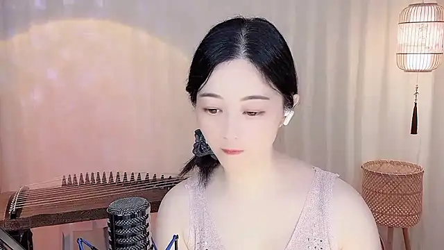 Snapshot of Tian-xin-999 chatting on 05-16-26, 05:23 Tian-xin-999 online show from 05-16-26, 05:23