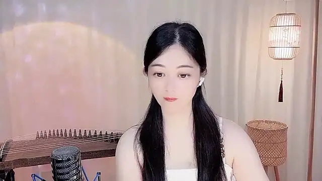 Snapshot of Tian-xin-999 chatting on 05-18-26, 04:13 Tian-xin-999 online show from 05-18-26, 04:13