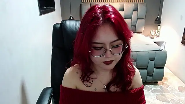 crimson tati  online show from 12-31-24, 12:21