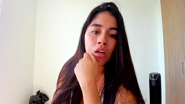 AriaMontgomery online show from 01-18-26, 04:33