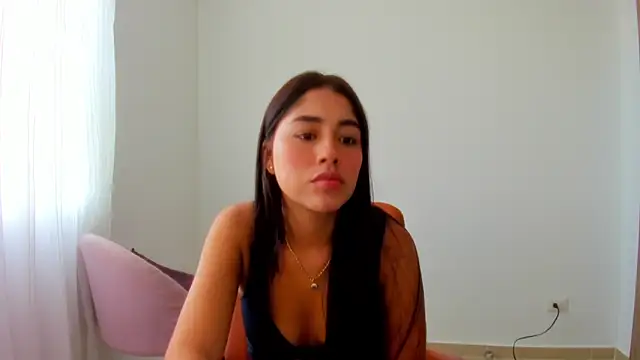 Snapshot of AriaMontgomery chatting on 05-04-26, 09:11 AriaMontgomery online show from 05-04-26, 09:11