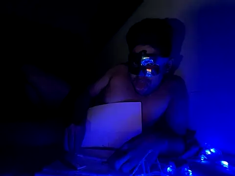 Freebird783 online show from 01-07-26, 05:15