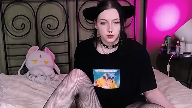 Snapshot of BlackyTea chatting on 10-06-25, 07:44 BlackyTea online show from 10-06-25, 07:44