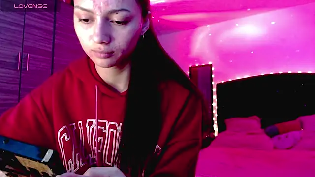 holy juli online show from 11-03-25, 04:14