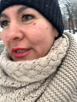 Snapshot of Tina_Moretti chatting on 02-12-25, 01:37 Tina Moretti online show from 02-12-25, 01:37