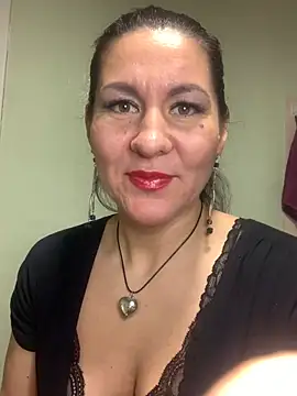 Snapshot of Tina_Moretti chatting on 02-12-25, 08:50 Tina Moretti online show from 02-12-25, 08:50