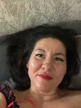 Snapshot of Tina_Moretti chatting on 03-16-25, 09:47 Tina Moretti online show from 03-16-25, 09:47