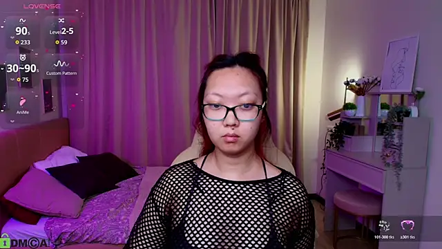 Snapshot of Marine_Vact chatting on 07-14-26, 06:02 Marine Vact online show from 07-14-26, 06:02
