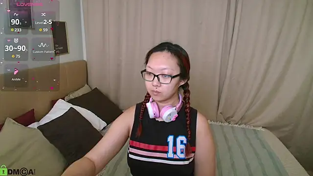 Snapshot of Marine_Vact chatting on 07-28-26, 04:50 Marine Vact online show from 07-28-26, 04:50