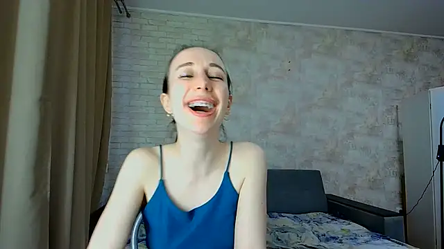 Snapshot of Anika_bloom chatting on 06-20-26, 06:05 Anika bloom online show from 06-20-26, 06:05