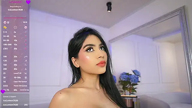 Snapshot of elasummer chatting on 03-03-25, 03:09 elasummer online show from 03-03-25, 03:09