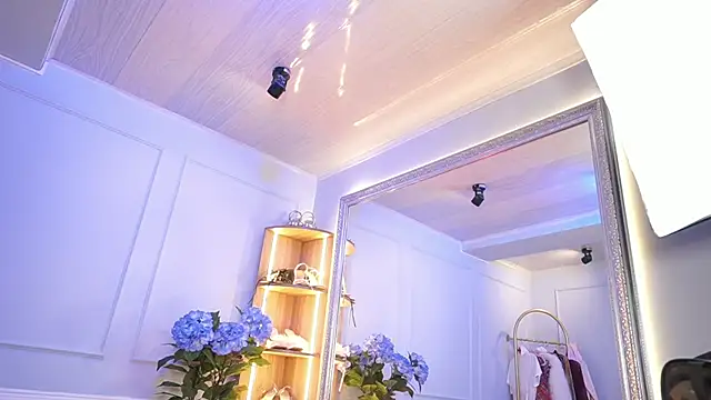 elasummer online show from 04-10-26, 12:43