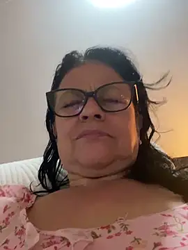Sharongirl07 online show from 05-17-26, 12:52