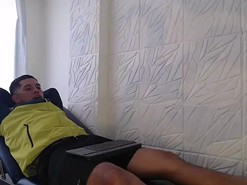 Snapshot of Deportist chatting on 09-20-25, 09:05 Deportist online show from 09-20-25, 09:05