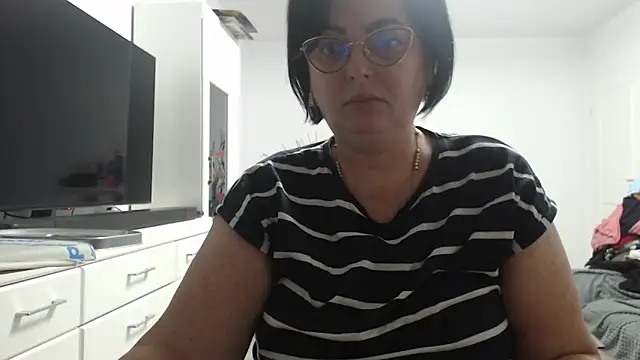 Amandamuller1982 online show from 10-16-25, 11:17