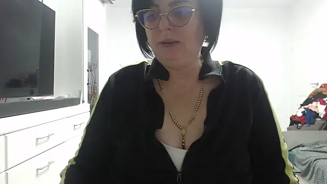 Amandamuller1982 online show from 11-28-25, 09:39