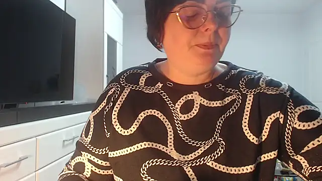 Amandamuller1982 online show from 04-17-26, 08:01