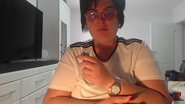 Amandamuller1982 online show from 04-20-26, 08:39