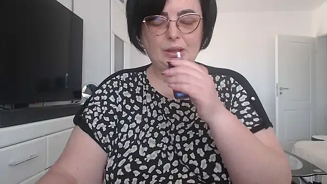 Snapshot of Amandamuller1982 chatting on 04-27-26, 12:14 Amandamuller1982 online show from 04-27-26, 12:14